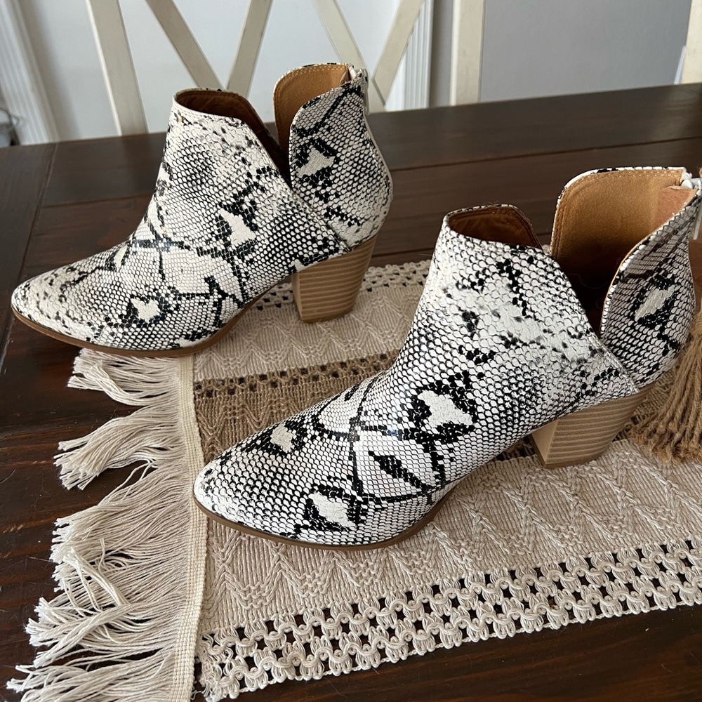 Animal print black and white snake print booties